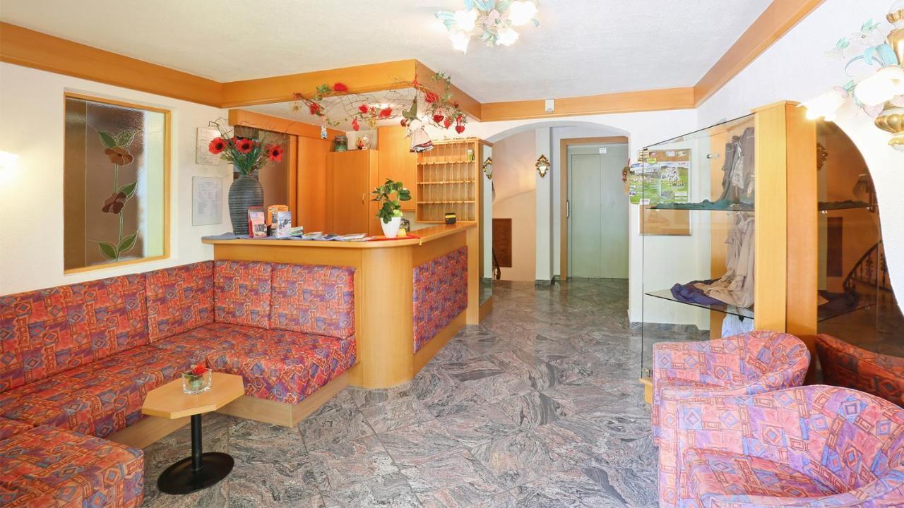 Pension Alpenhof B&B Colle Isarco Bagian luar foto