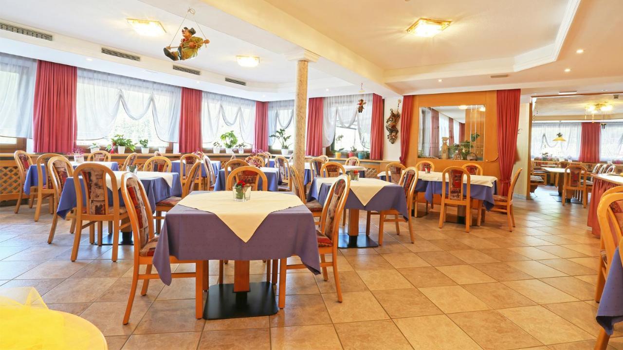 Pension Alpenhof B&B Colle Isarco Bagian luar foto