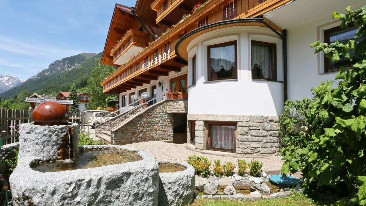 Pension Alpenhof B&B Colle Isarco Bagian luar foto