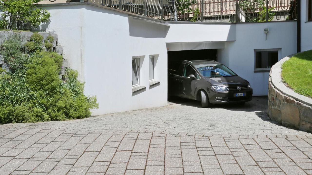 Pension Alpenhof B&B Colle Isarco Bagian luar foto