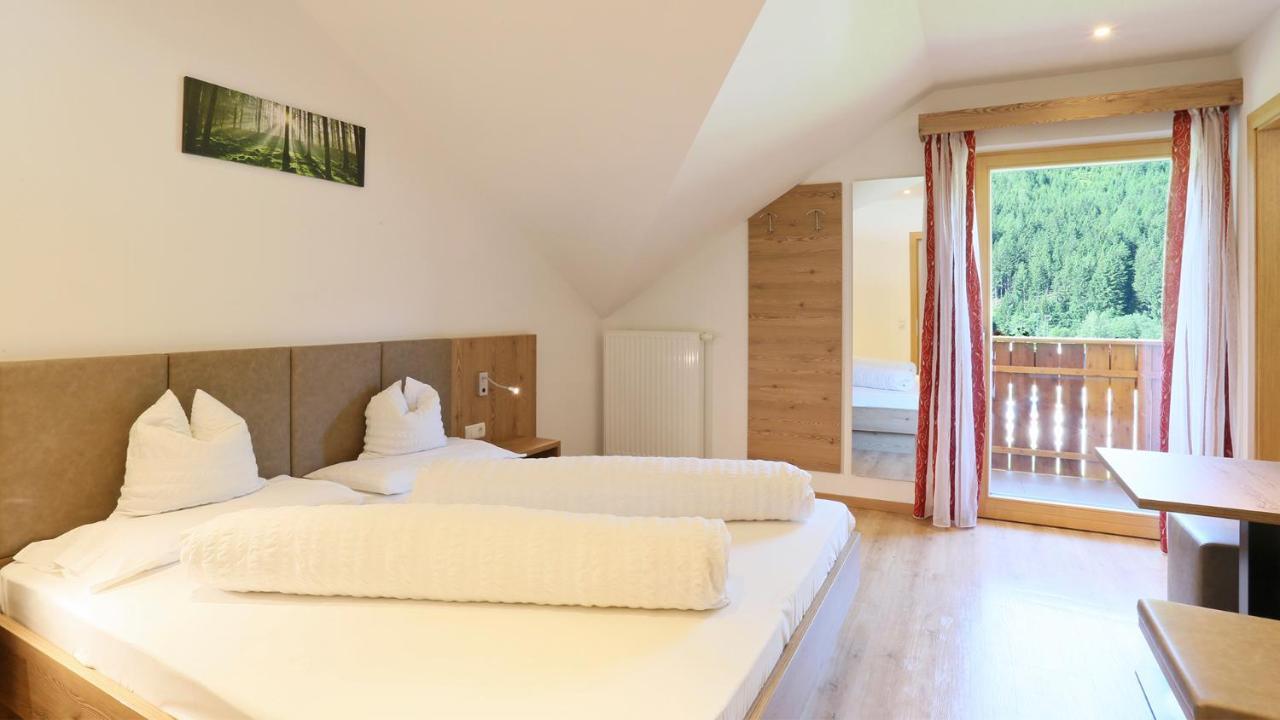 Pension Alpenhof B&B Colle Isarco Bagian luar foto