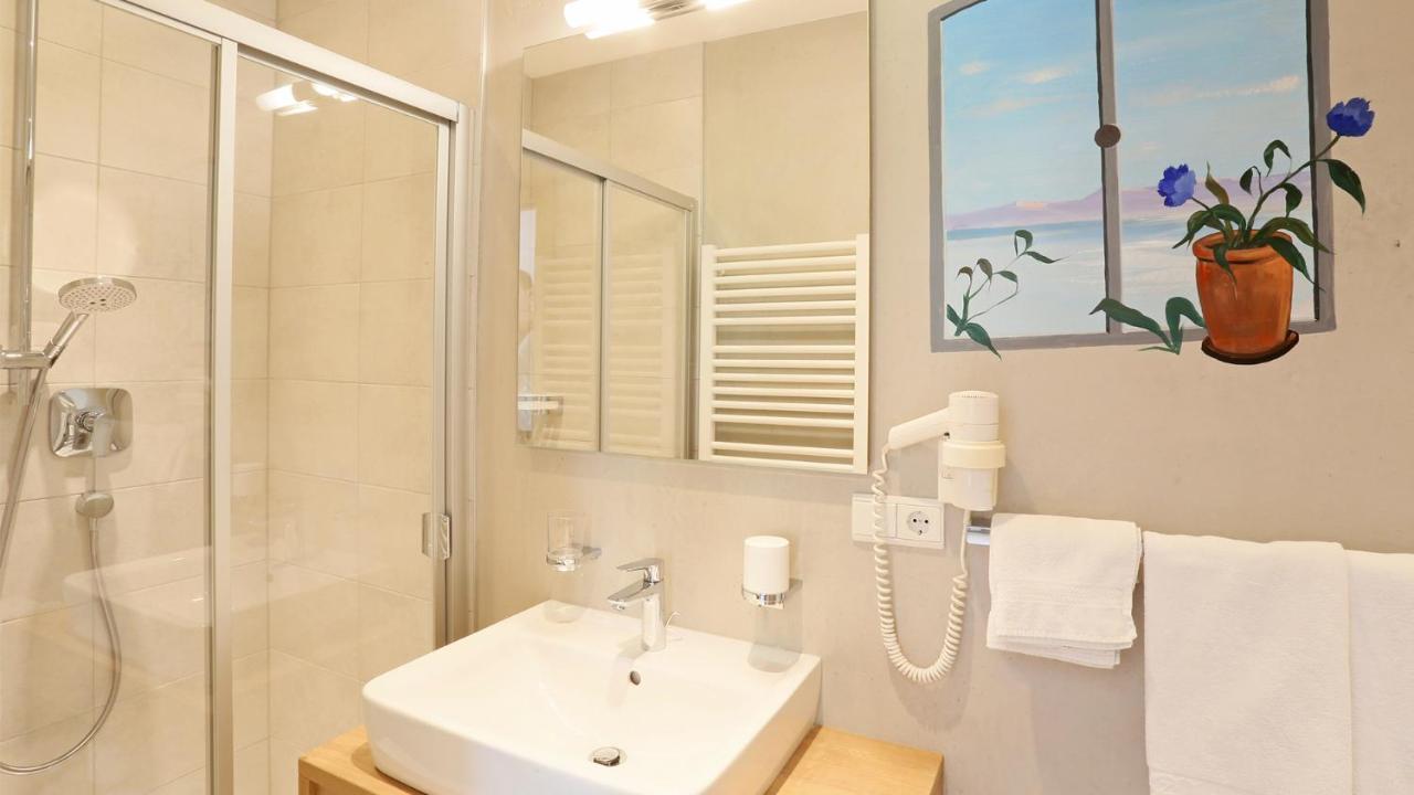 Pension Alpenhof B&B Colle Isarco Bagian luar foto