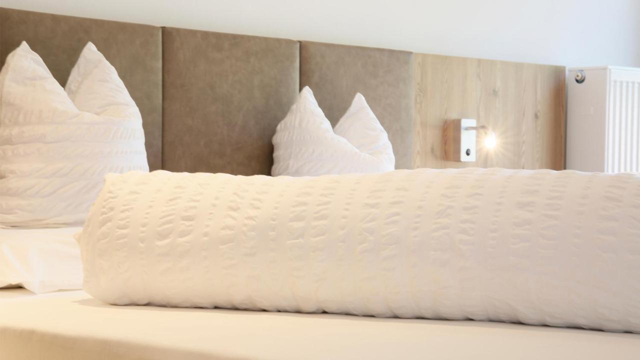Pension Alpenhof B&B Colle Isarco Bagian luar foto