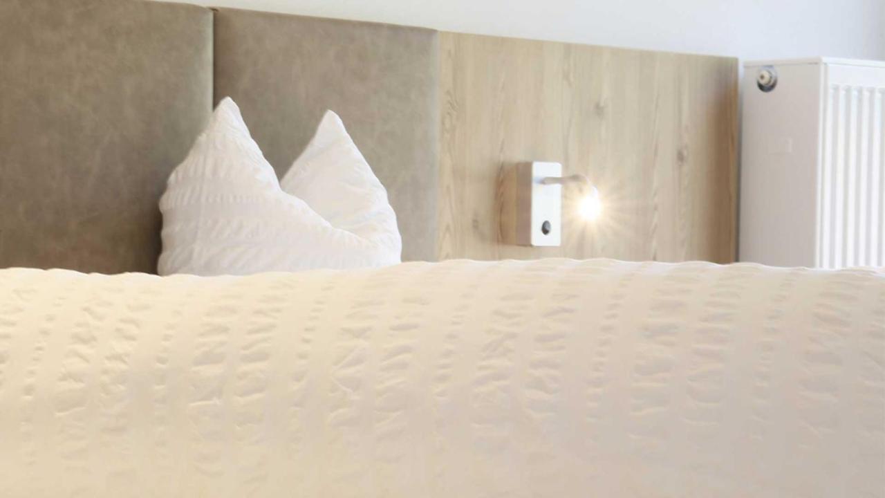 Pension Alpenhof B&B Colle Isarco Bagian luar foto