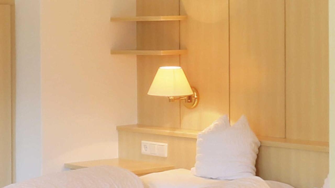 Pension Alpenhof B&B Colle Isarco Bagian luar foto